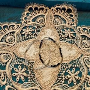 - Enewton Moonstone/Onyx Bracelet Set! 💥SALE! 30% Off All Enewton!